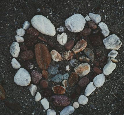 gray and brown stone fragments